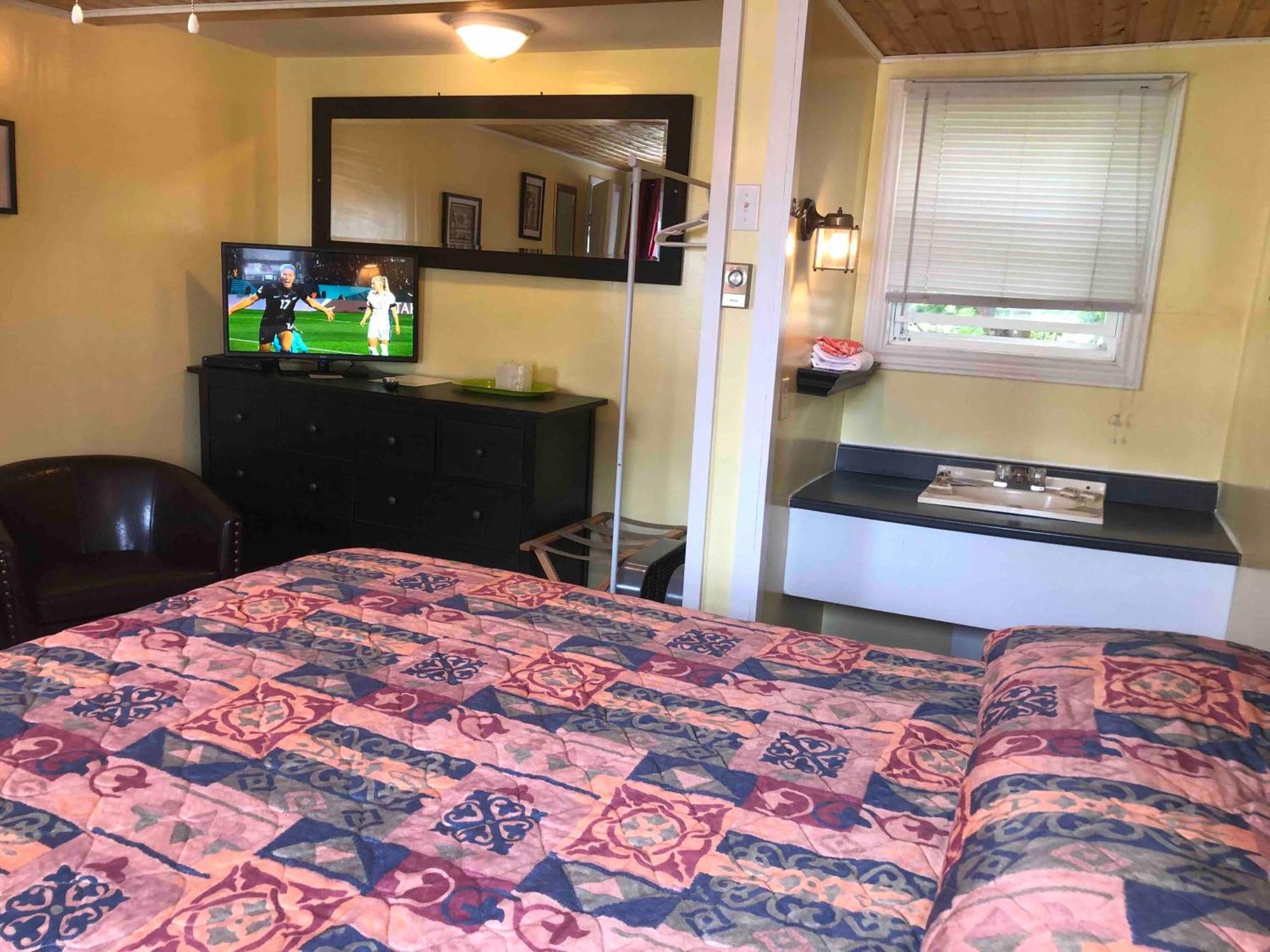 Lakelawn B&B And Motel Yarmouth Dış mekan fotoğraf